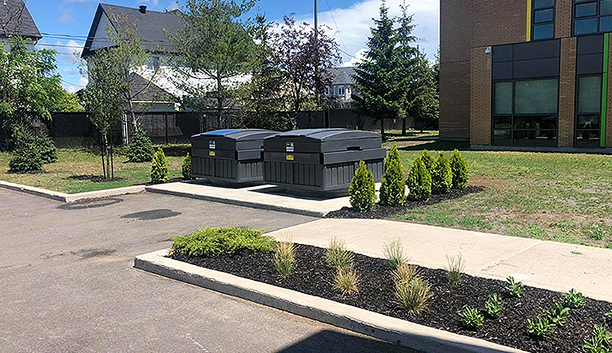 commercial exterior landscaping
